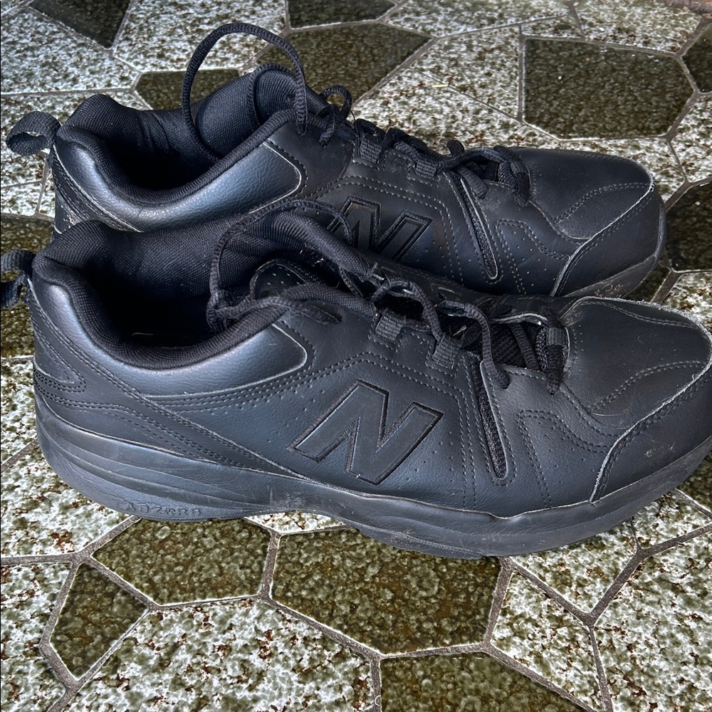 New Balance Men's Black Sneakers